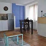 Holiday home Les Volets Bleus - Duplex Proche Et Centre